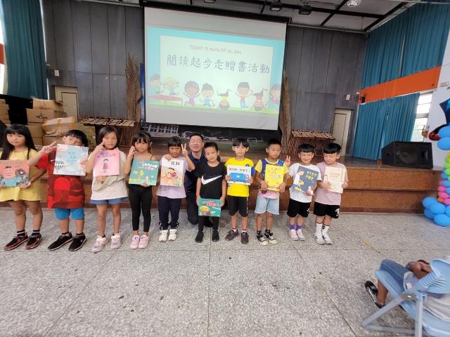 https://www.fusps.hlc.edu.tw/uploads/tadgallery/2024_08_30/21615_LINE_ALBUM_2024830  113學年度始業式暨新生入學典禮_240830_20.jpg 